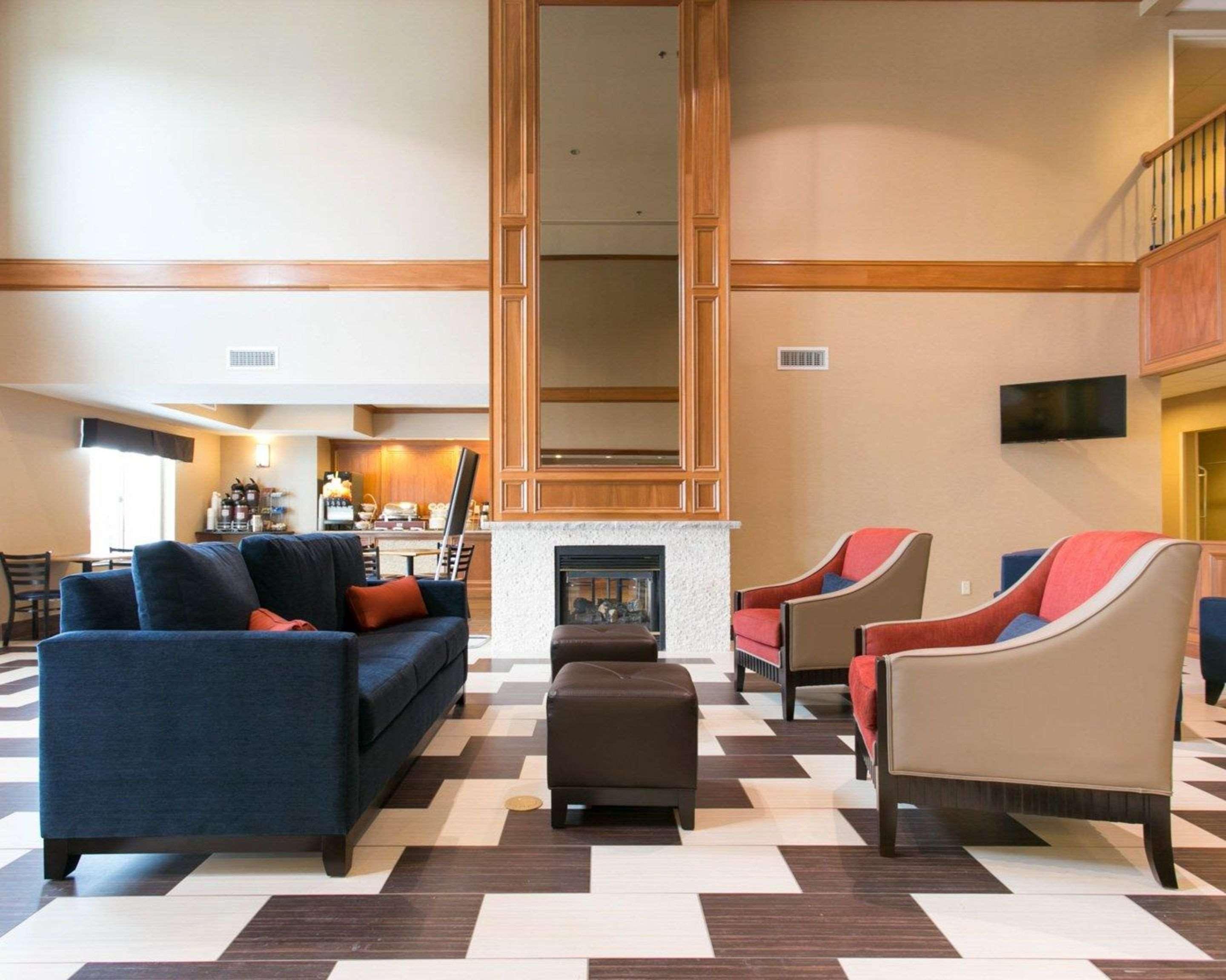 Comfort Suites Benton Harbor - St. Joseph Exterior photo